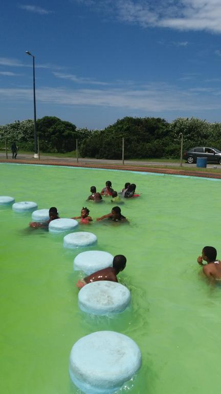 Hôtel The Whitehouse à Port Shepstone Extérieur photo
