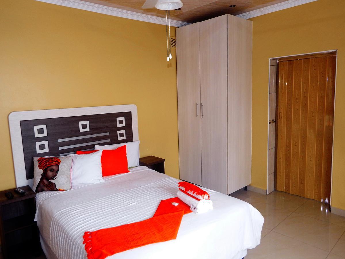 Hôtel The Whitehouse à Port Shepstone Extérieur photo