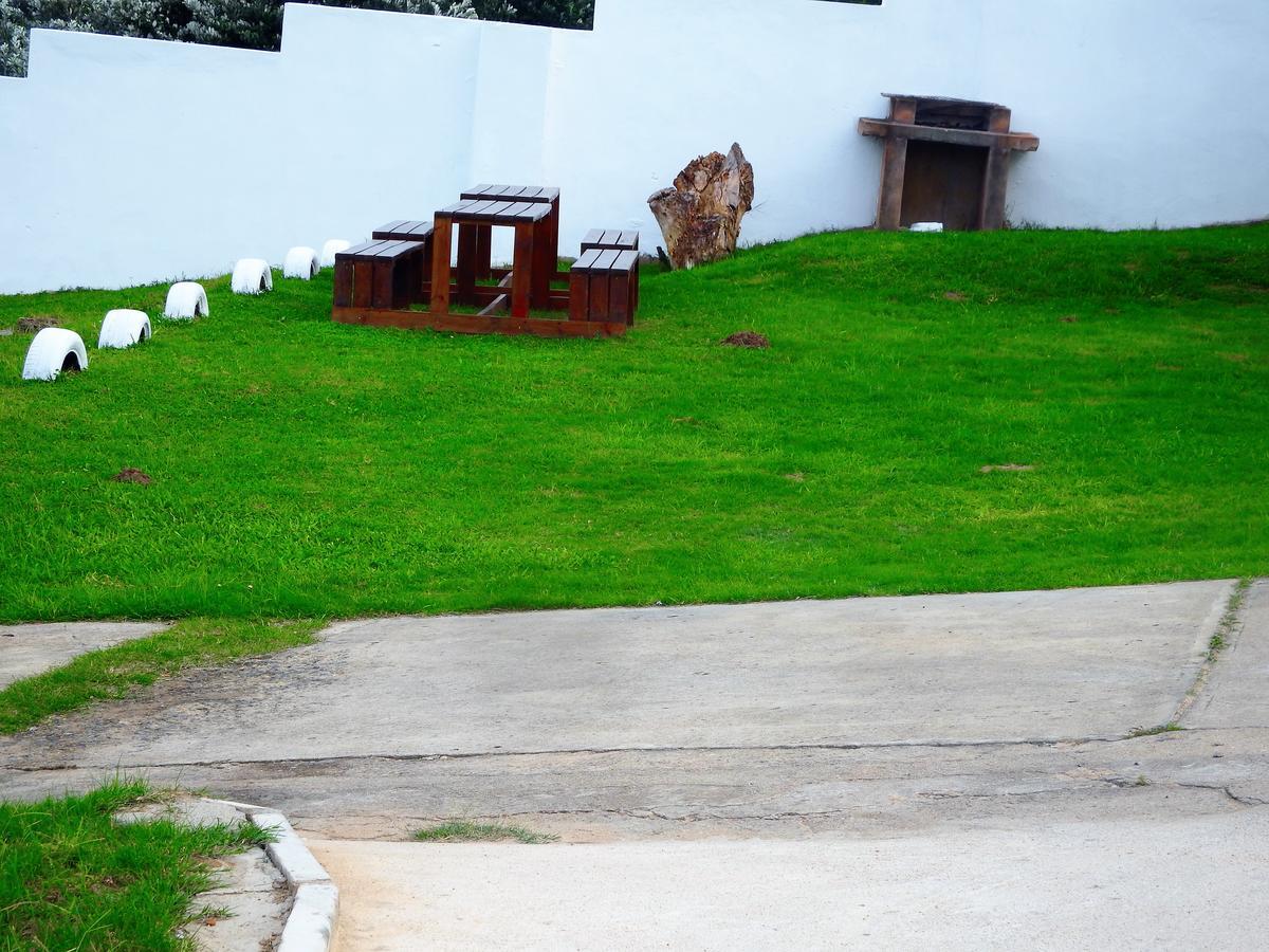 Hôtel The Whitehouse à Port Shepstone Extérieur photo