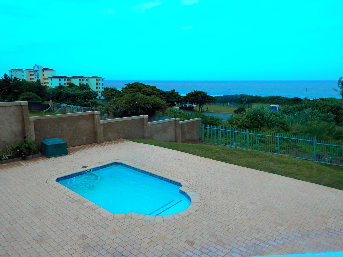 Hôtel The Whitehouse à Port Shepstone Extérieur photo