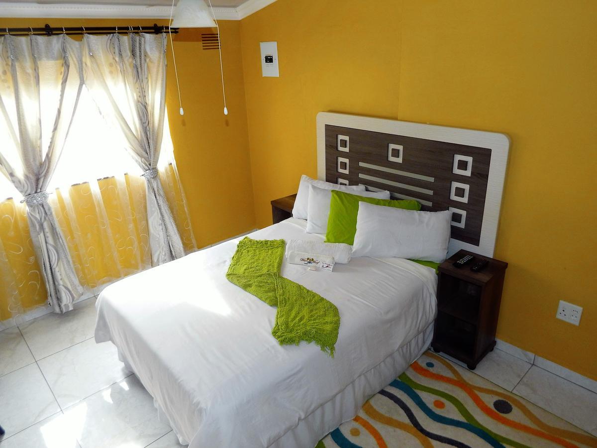 Hôtel The Whitehouse à Port Shepstone Extérieur photo